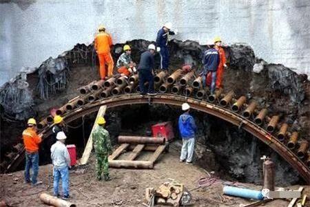 永州隧道钢花管支护案例
